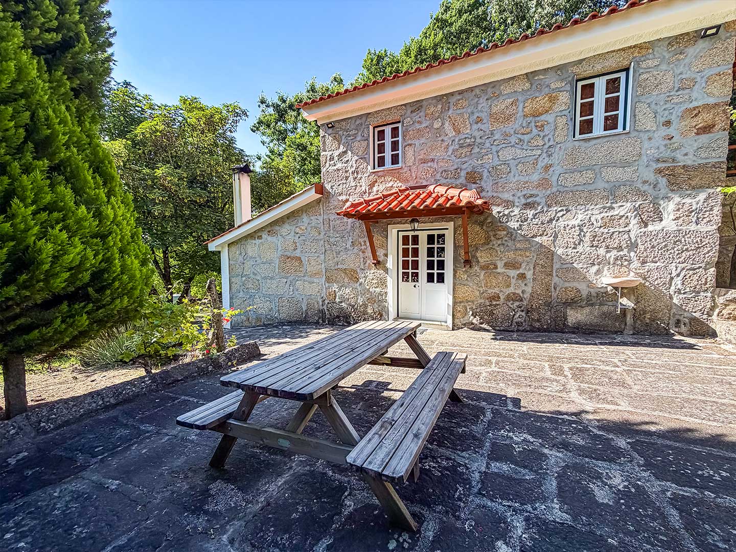 Quinta-da-Cavada-Alojamento-Tertulia-02